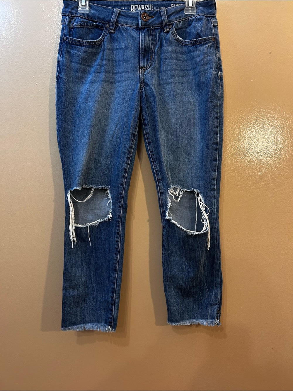 Rewash Women’s Distressed Blue Knee-Ripped Jeans